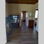 בית נופש Traditional House With View Drymon