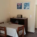 בית נופש Traditional House With View *