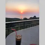 Traditional House With View בית נופש *