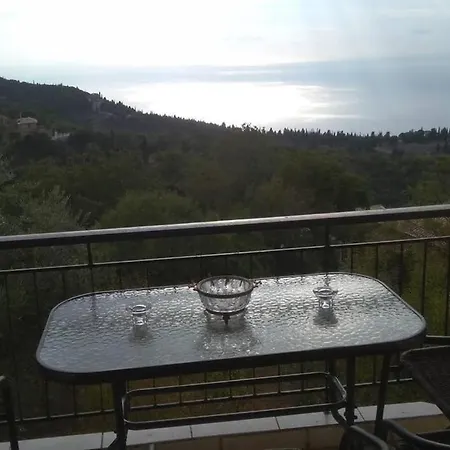 Traditional House With View Holiday home Drymon