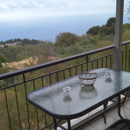 Traditional House With View * Drymon